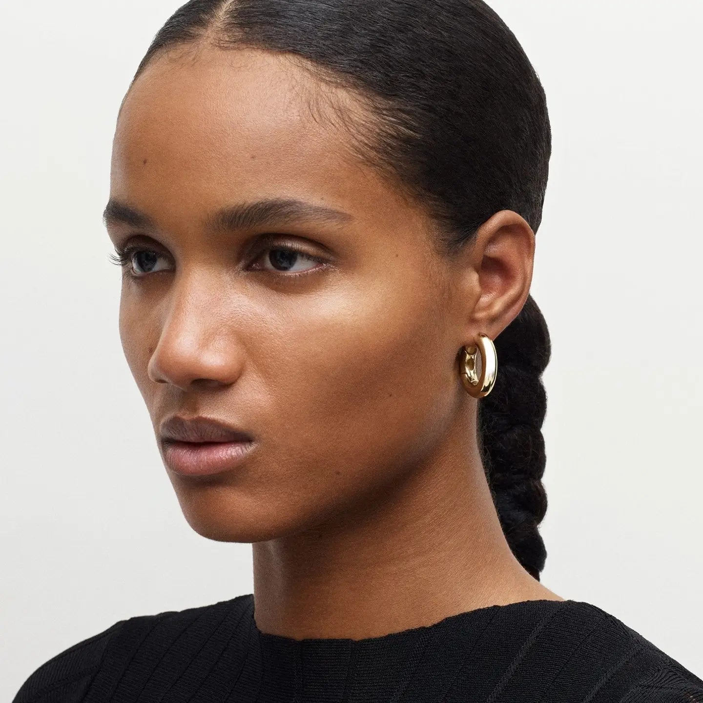 chunky hoops in gold