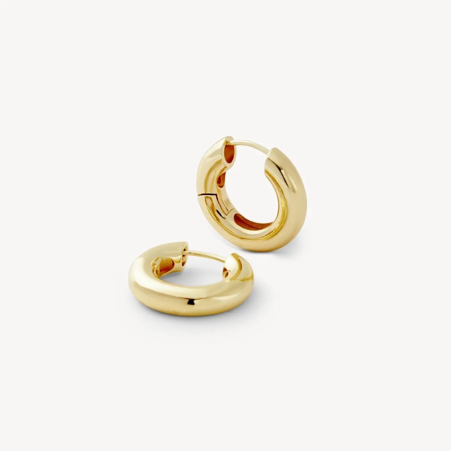 chunky hoops in gold