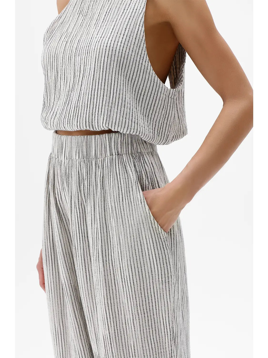 crinkle tank top