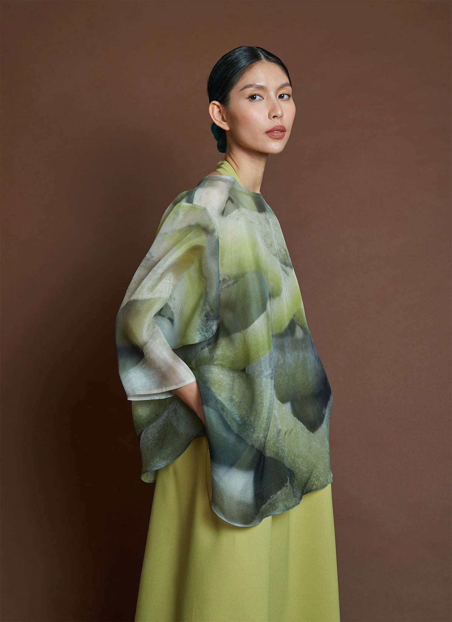 arnate dropped 3/4 sleeve printed organza silk top