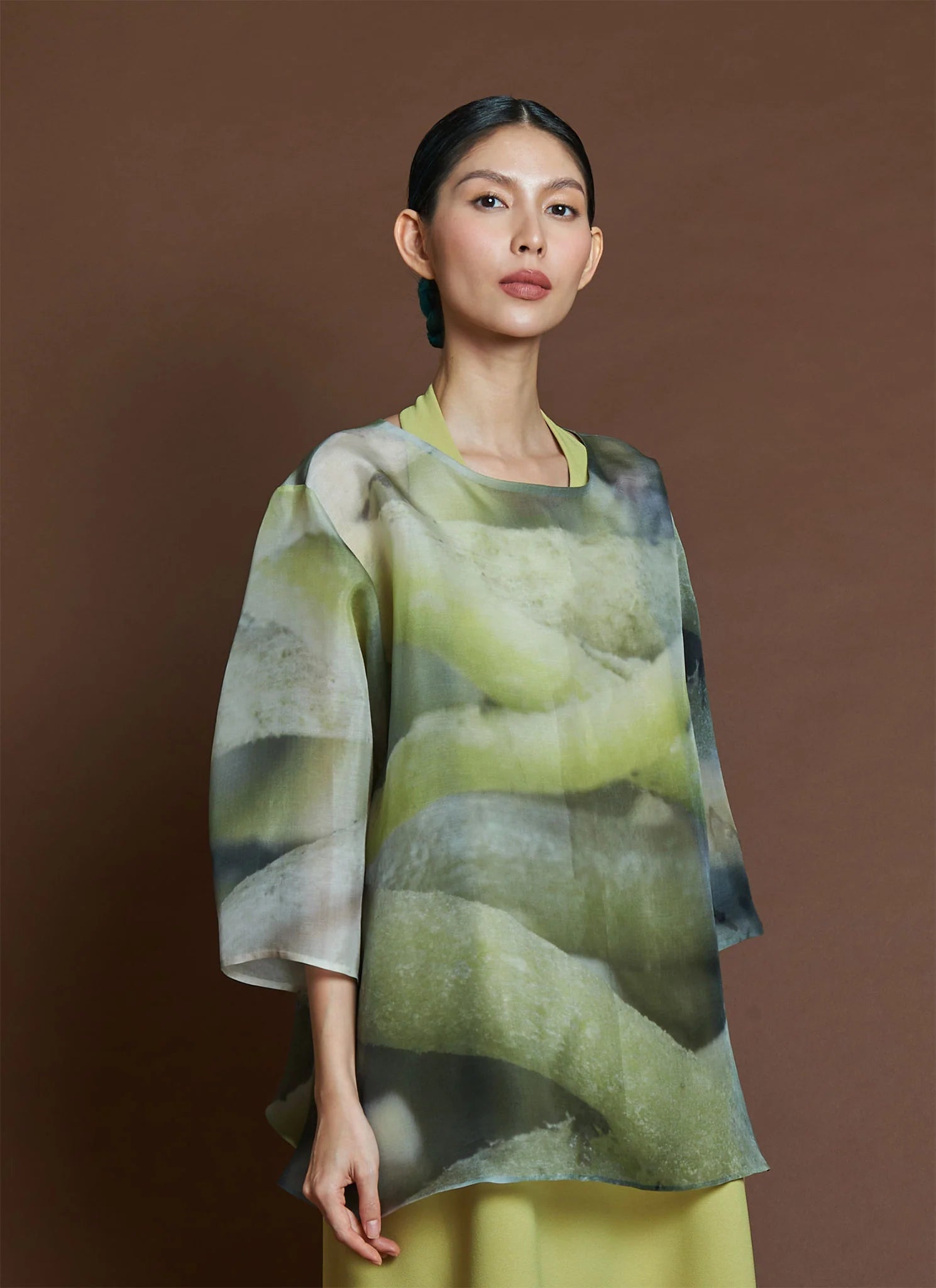 arnate dropped 3/4 sleeve printed organza silk top