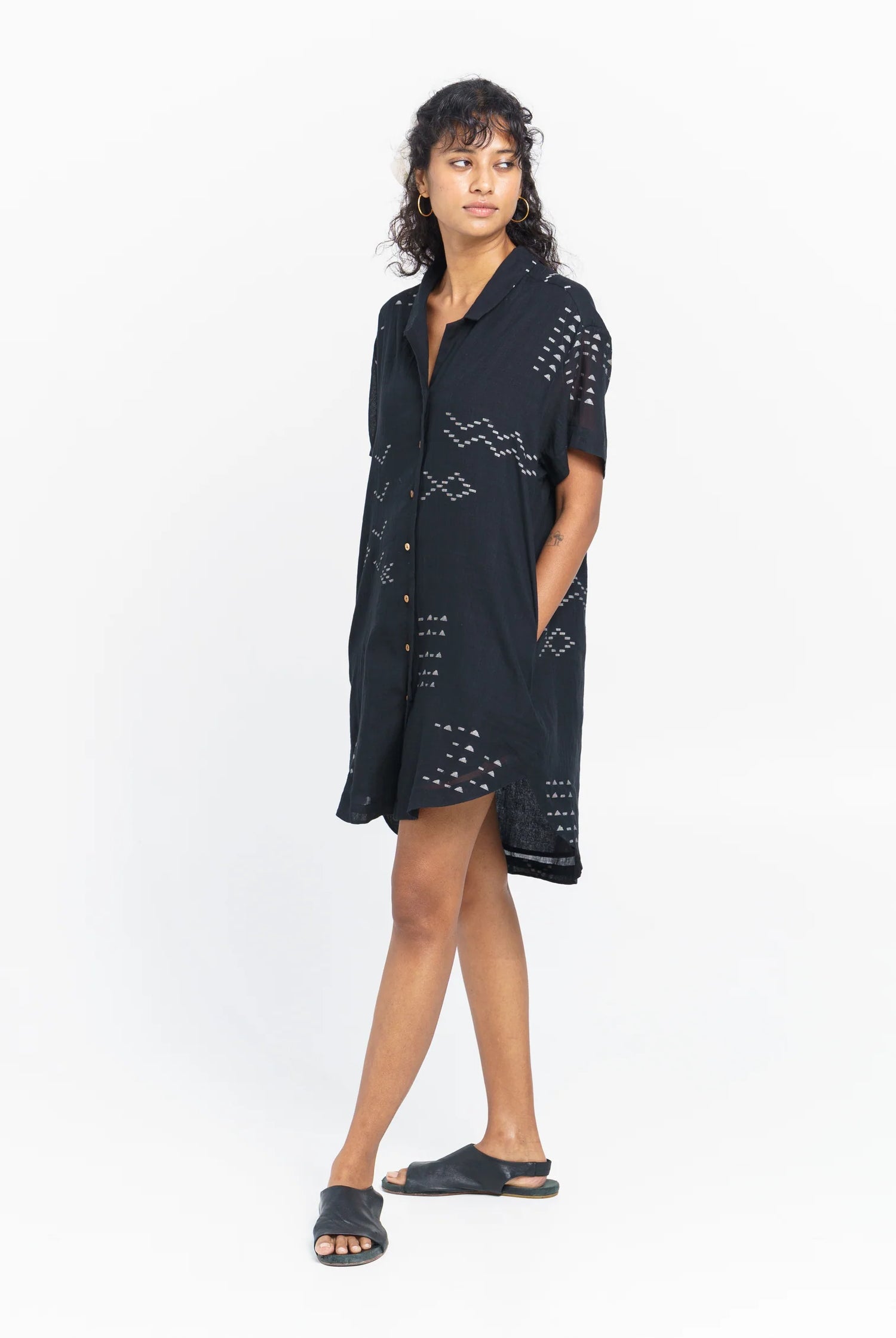 relaxed-fit shirt dress
