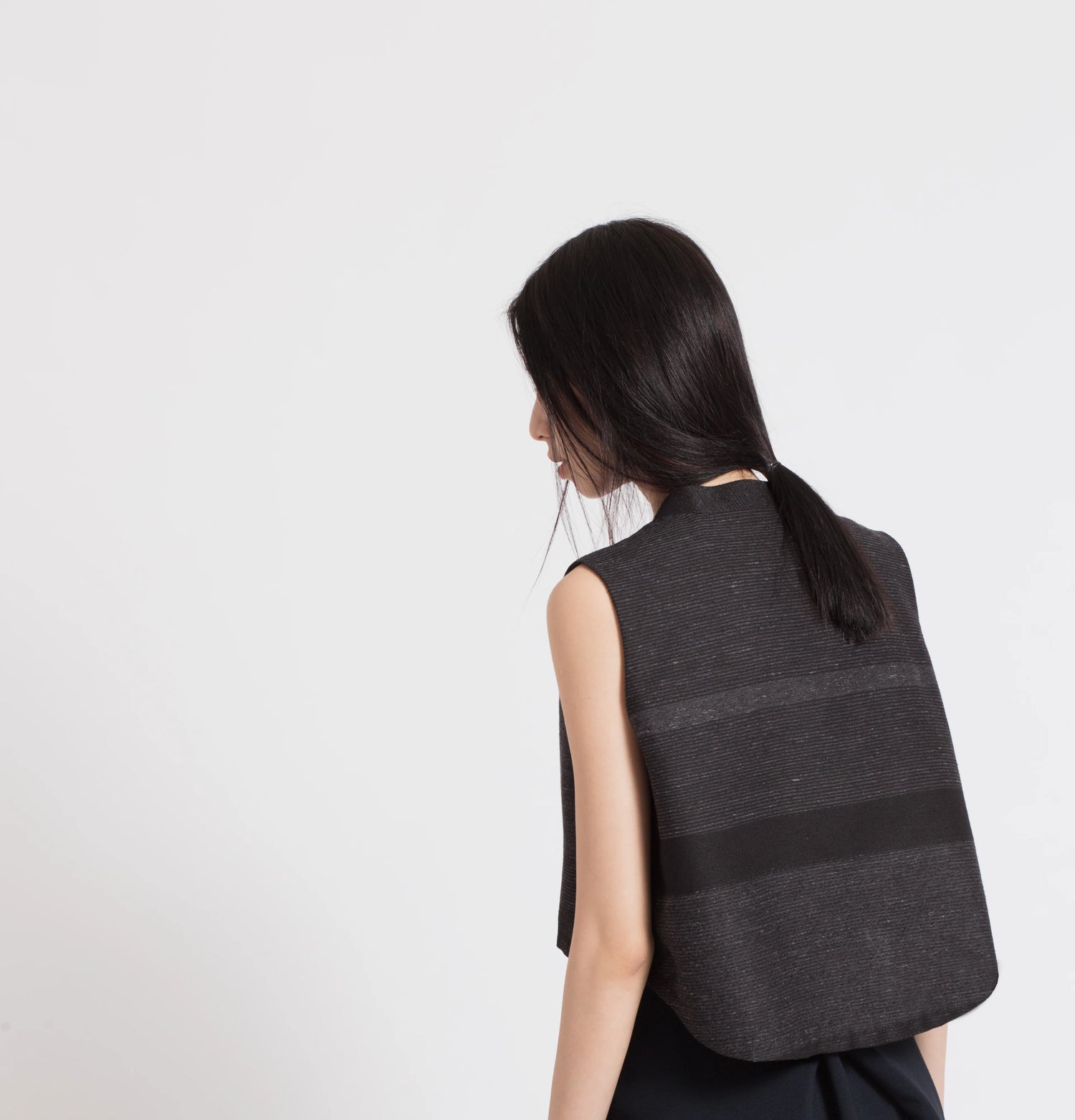 wind chime raised collar silk top